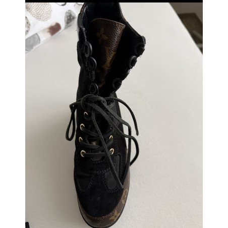 LOUIS VUITTON Laureate Ankle Boots 36 Pre-owned Designer Secondhand Luxurylove Qualität und Echtheit geprüft