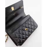 CHANEL Top Handle Wallet on Chain schwarz NEU Pre-owned Designer Secondhand Luxurylove