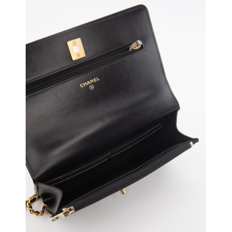 CHANEL Top Handle Wallet on Chain - NEW - Pre-loved Designer Second Hand | LUXURYLOVE