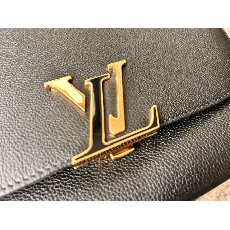 LOUIS VUITTON Taurillon Volta handbag with strap as good as new - Pre-loved Designer Second Hand | LUXURYLOVE