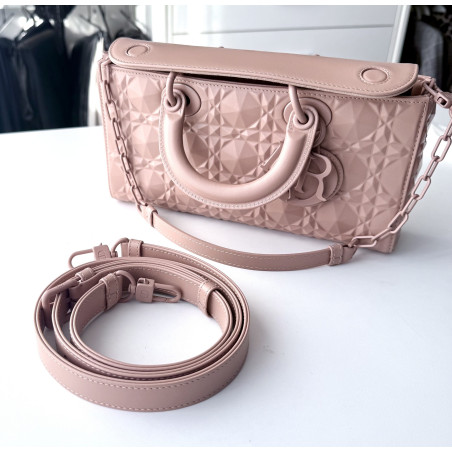 DIOR Joy 22 bag - Pre-loved Designer Second Hand | LUXURYLOVE