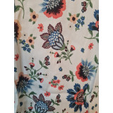 Kurzes Kleid mit Blumenmuster