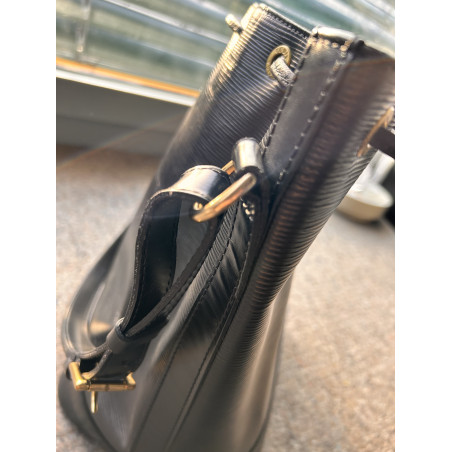 LOUIS VUITTON Grand Sac Noé Epi Leather - Pre-loved Designer Second Hand | LUXURYLOVE