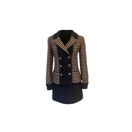 CHANEL Costume for the warm season - Pre-loved Designer Second Hand | LUXURYLOVE