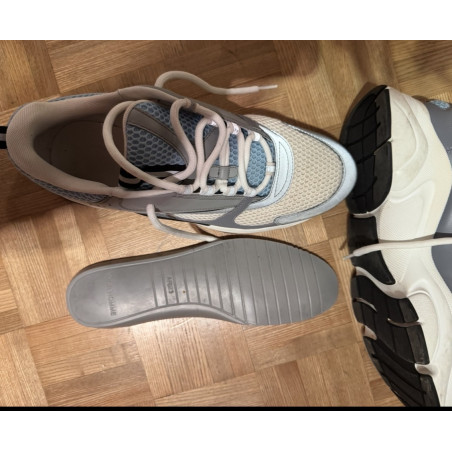 DIOR B22 Sneaker - Pre-loved Designer Second Hand | LUXURYLOVE