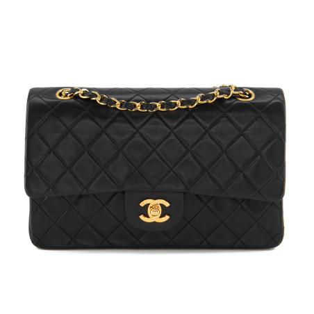 CHANEL Classic Double Flap Bag medium - Pre-loved Designer Second Hand | LUXURYLOVE