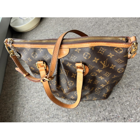 LOUIS VUITTON Palermo PM Monogram Canvas Handtasche - Pre-loved Designer Second Hand | LUXURYLOVE