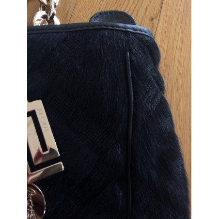 Versace Handtasche schwer mit Ponyfell