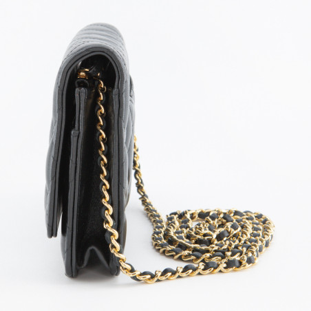 Classic WOC Wallet on Chain Crossbody Bag Classic WOC Wallet on Chain Crossbody Bag