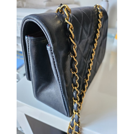 CHANEL Diana Flap Bag - Pre-loved Designer Second Hand | LUXURYLOVE