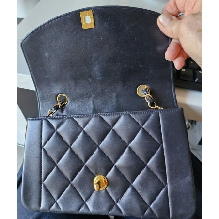 CHANEL Diana Flap Bag - Pre-loved Designer Second Hand | LUXURYLOVE