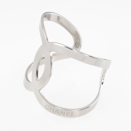 CHANEL CC Cuff - Pre-loved Designer Second Hand | LUXURYLOVE