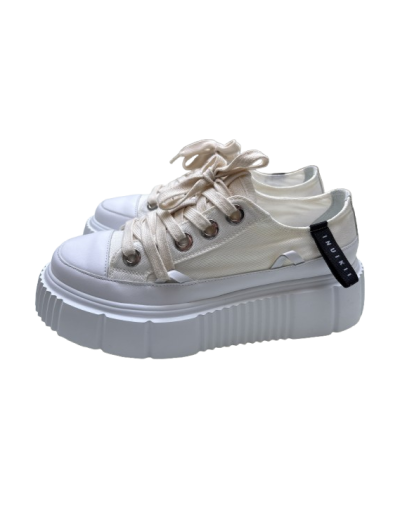 Sneakers - NEW