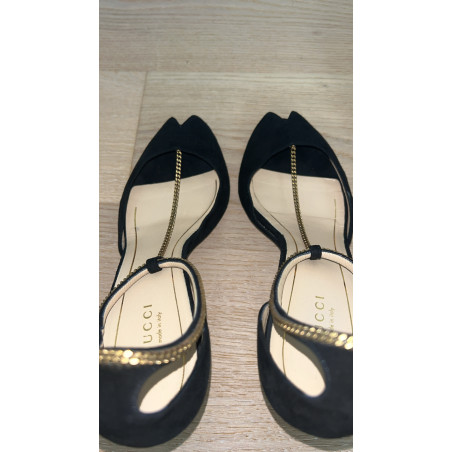 GUCCI Tassel lack - leather Sandals - Pre-loved Designer Second Hand | LUXURYLOVE