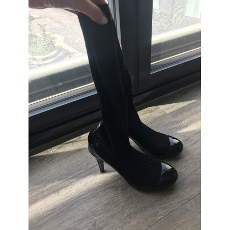 CHANEL Black shoes - Pre-loved Designer Second Hand | LUXURYLOVE
