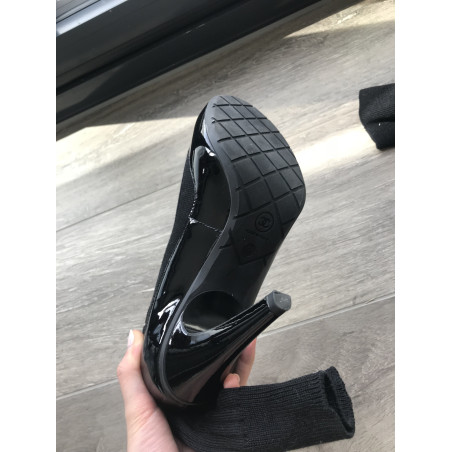 CHANEL Black shoes - Pre-loved Designer Second Hand | LUXURYLOVE